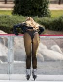 Ana-Braga-Ice-Skating-985