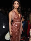 Ana-de-Armas-and-Priyanka-Chopra-208