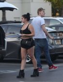 Ariel-Winter-at-Bed-Bath-and-Beyond-110
