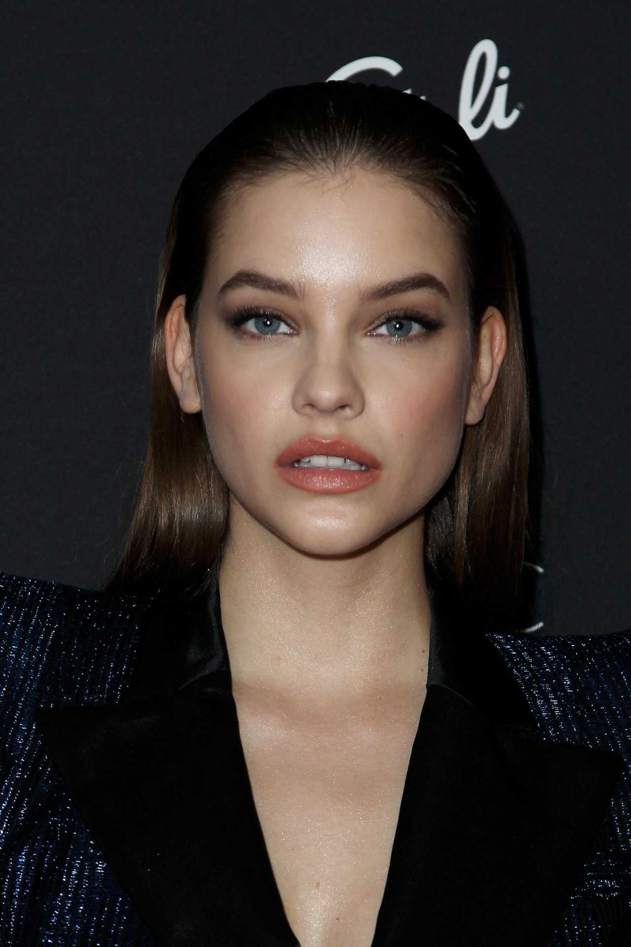 Barbara-Palvin-at-Sports-Illustrated-Swimsuit-2018-Launch-Event-1