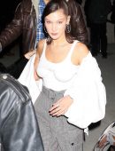 Bella-Hadid-Pokies-971
