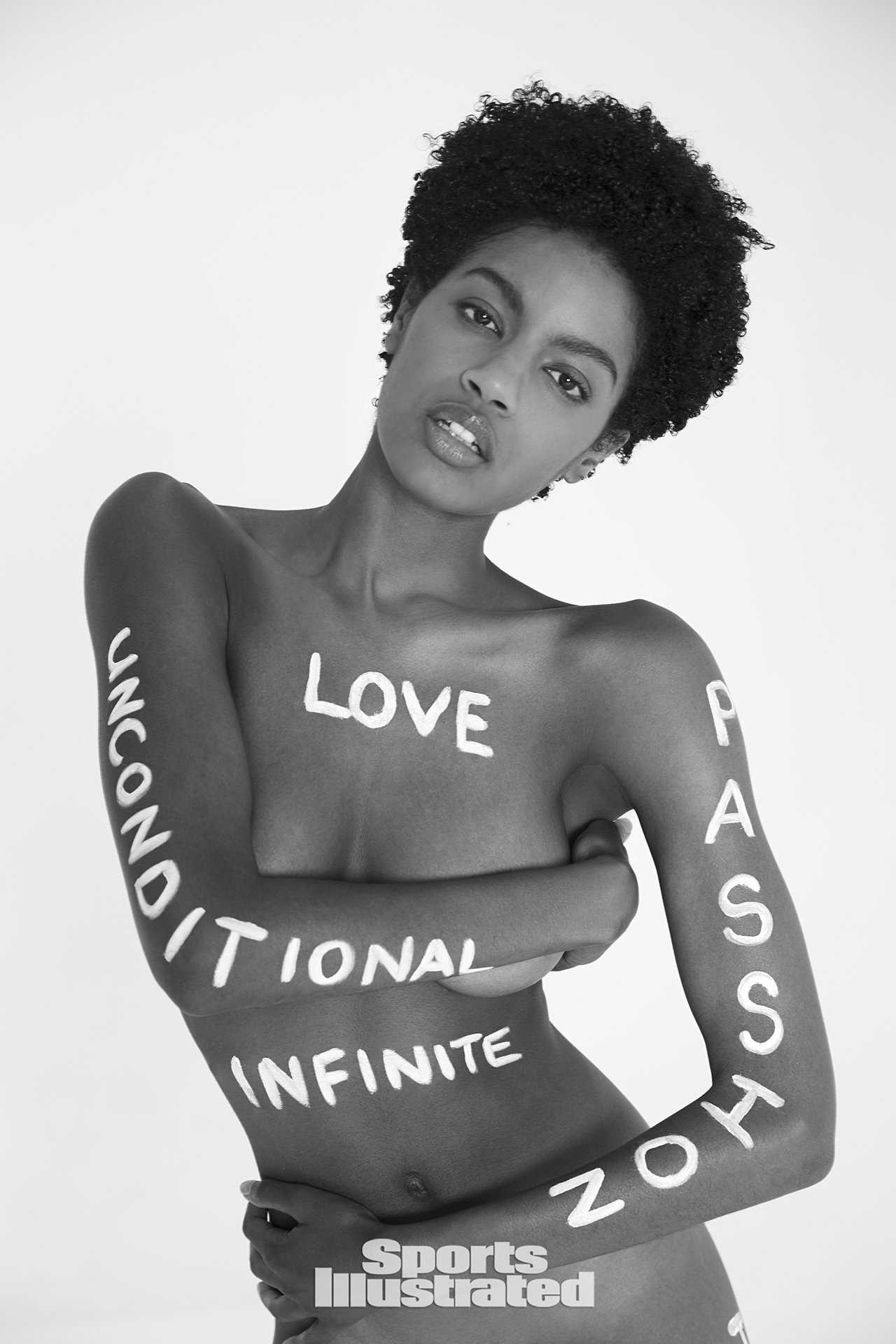 Ebonee-Davis-in-Sports-Illustrated-Swimsuit-Issue-2018-1