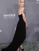 Halsey-Upskirt-10