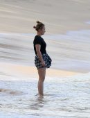 Hayden-Panettiere-Upskirt-461