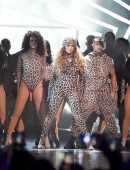 Jennifer Lopez Performing at 2018 DIRECTV NOW Super Saturday Night Concert