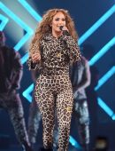 Jennifer-Lopez-107