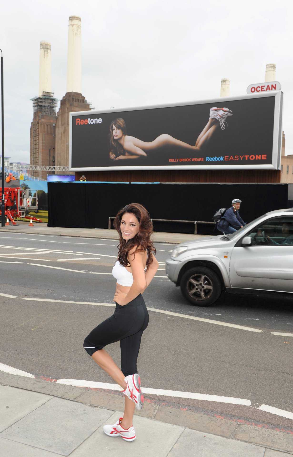 Kelly-Brook-16
