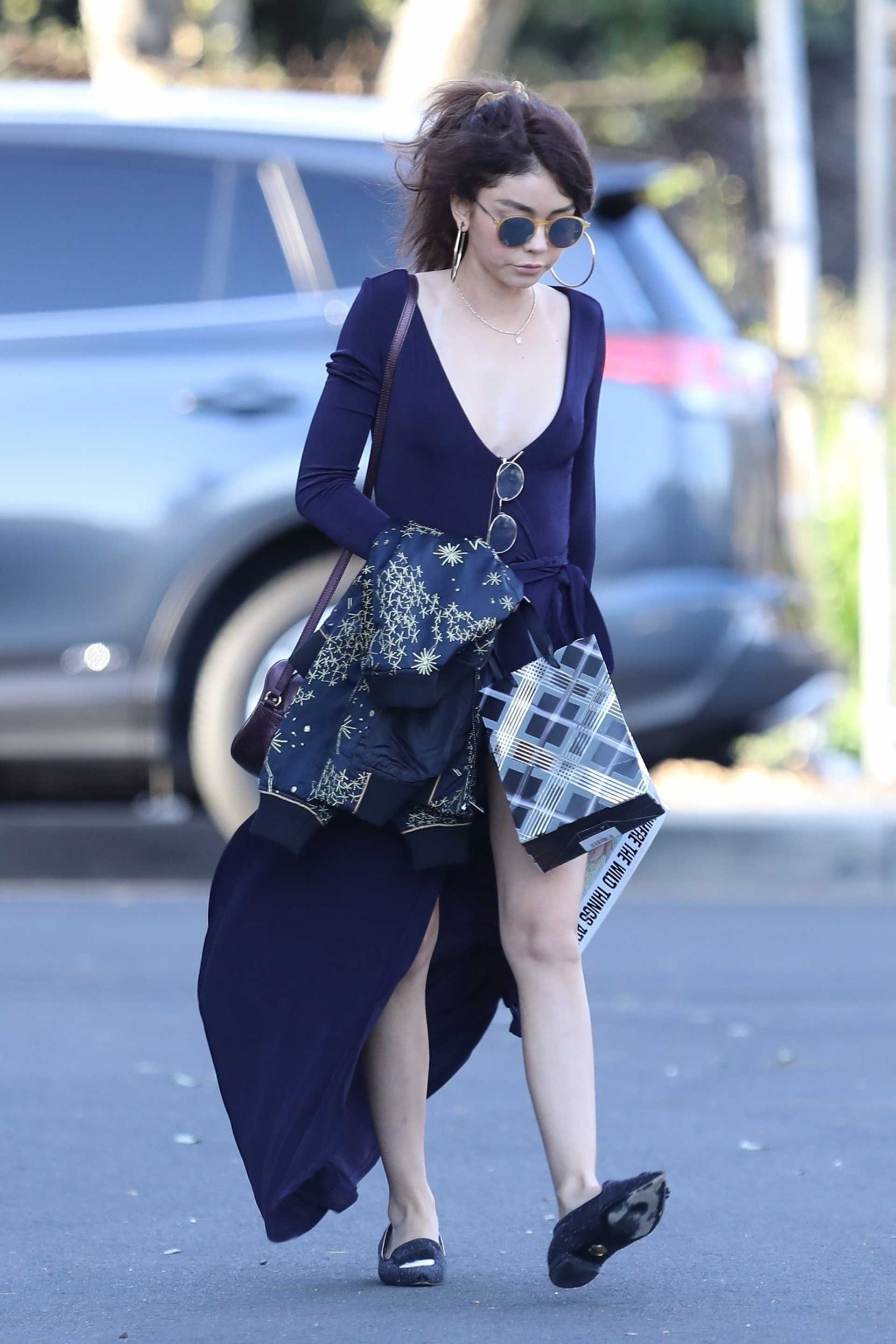 Sarah-Hyland-Arriving-at-a-Party-in-Studio-City-10