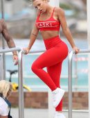 Tammy Hembrow Showing her Fitness Skills in Bondi