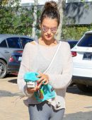 Alessandra-Ambrosio-501