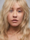 Christina-Aguilera-Paper-Magazine-2018-13