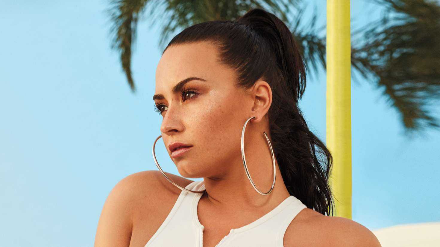 Demi-Lovato-in-InStyle-Magazine-2018-6
