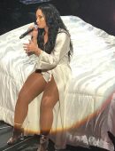 Demi-Lovato-on-Tell-Me-You-Love-Me-Tour-16