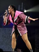 Demi-Lovato-on-Tell-Me-You-Love-Me-Tour-3