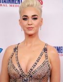 Katy-Perry-at-Byron-Allen’s-Oscar-Gala-16