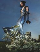 Kendall-Jenner-in-Vogue-Magazine-Photoshoot-April-2018-9