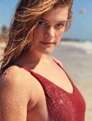 Nina-Agdal-in-Aerie-Swimwear-Collection-2018-5