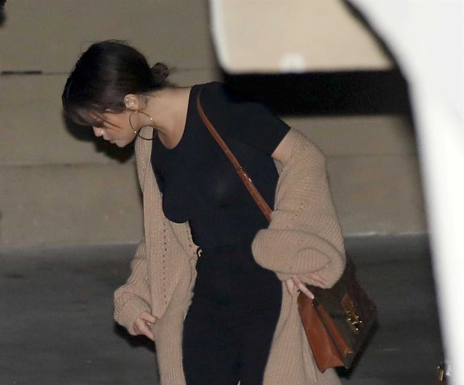 Selena-Gomez-359