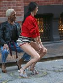 Adriana-Lima-Leggy-519