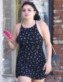 Ariel-Winter-Leggy-404