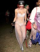 Bella-Thorne-406