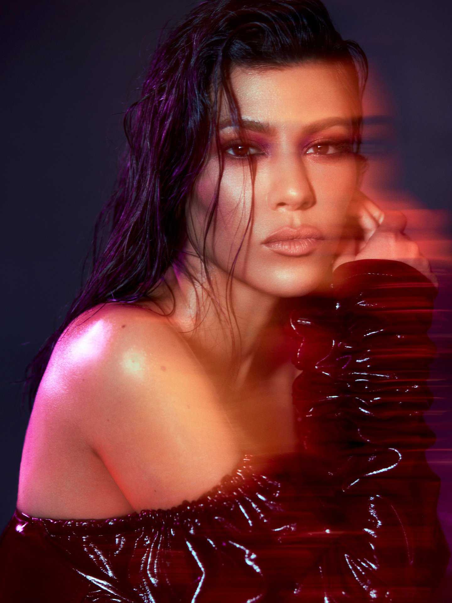 Kourtney-Kardashian-V-Magazine-4