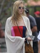 Toni-Garrn-6