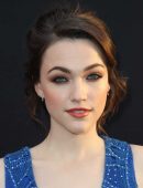 Violett Beane at the Premiere of "Blumhouse's Truth Or Dare" in Hollywood