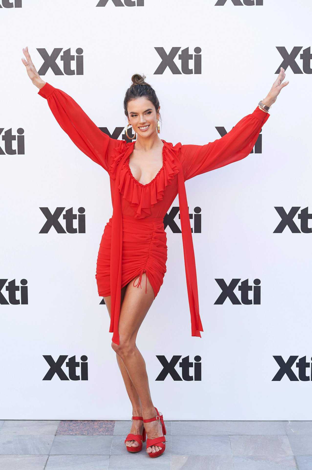Alessandra-Ambrosio-364