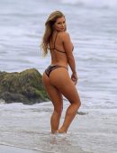 http://www.hotcelebshome.com/wp-content/uploads/2018/05/Amy-Lee-Summers-Bikini-14.jpg