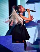 Ariana Grande Performing at the Billboard Music Awards 2018 in Las Vegas