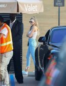 Charlotte-McKinney-Pokies-811