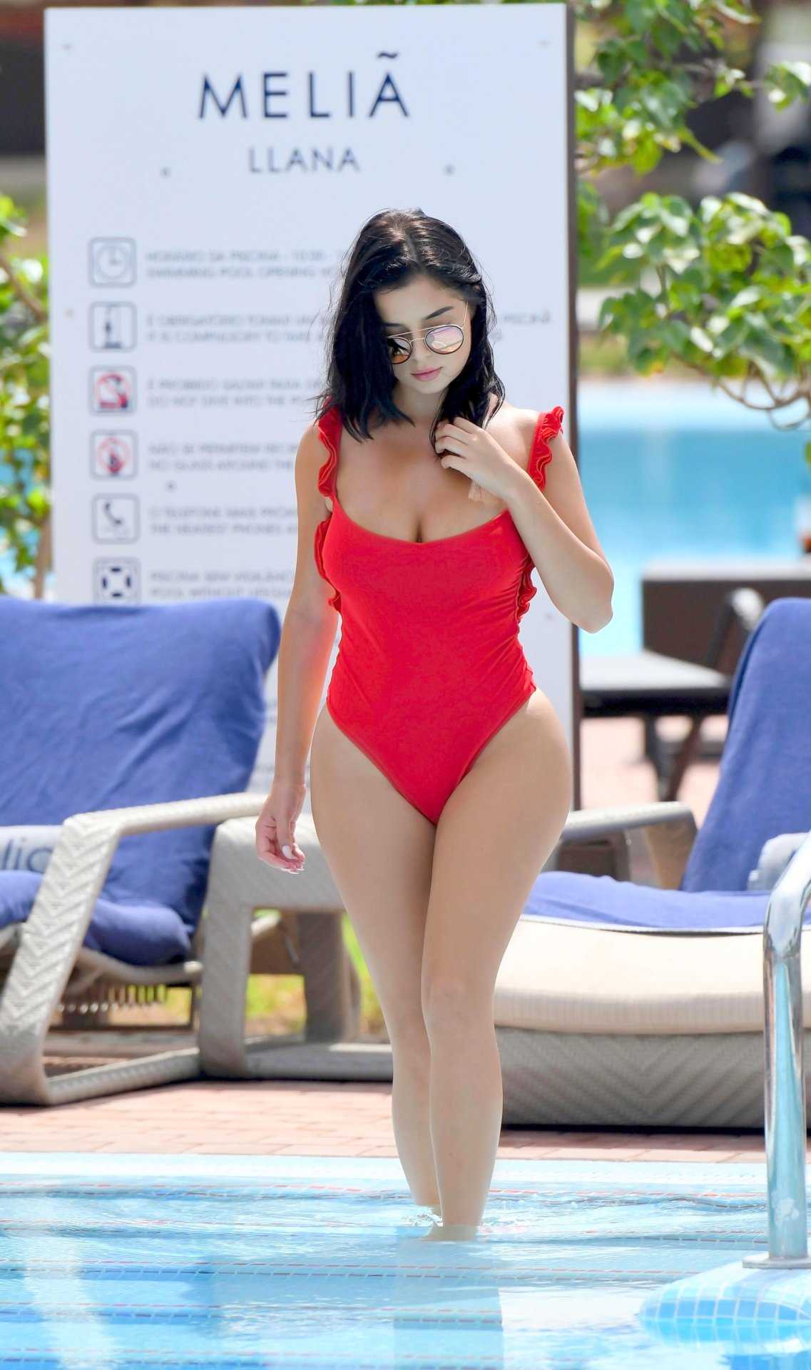 Demi-Rose-Mawby-4