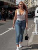 Iskra-Lawrence-509