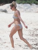 Kristin-Cavallari-Booty-in-Bikini-14