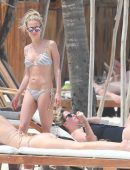 Kristin-Cavallari-Booty-in-Bikini-19
