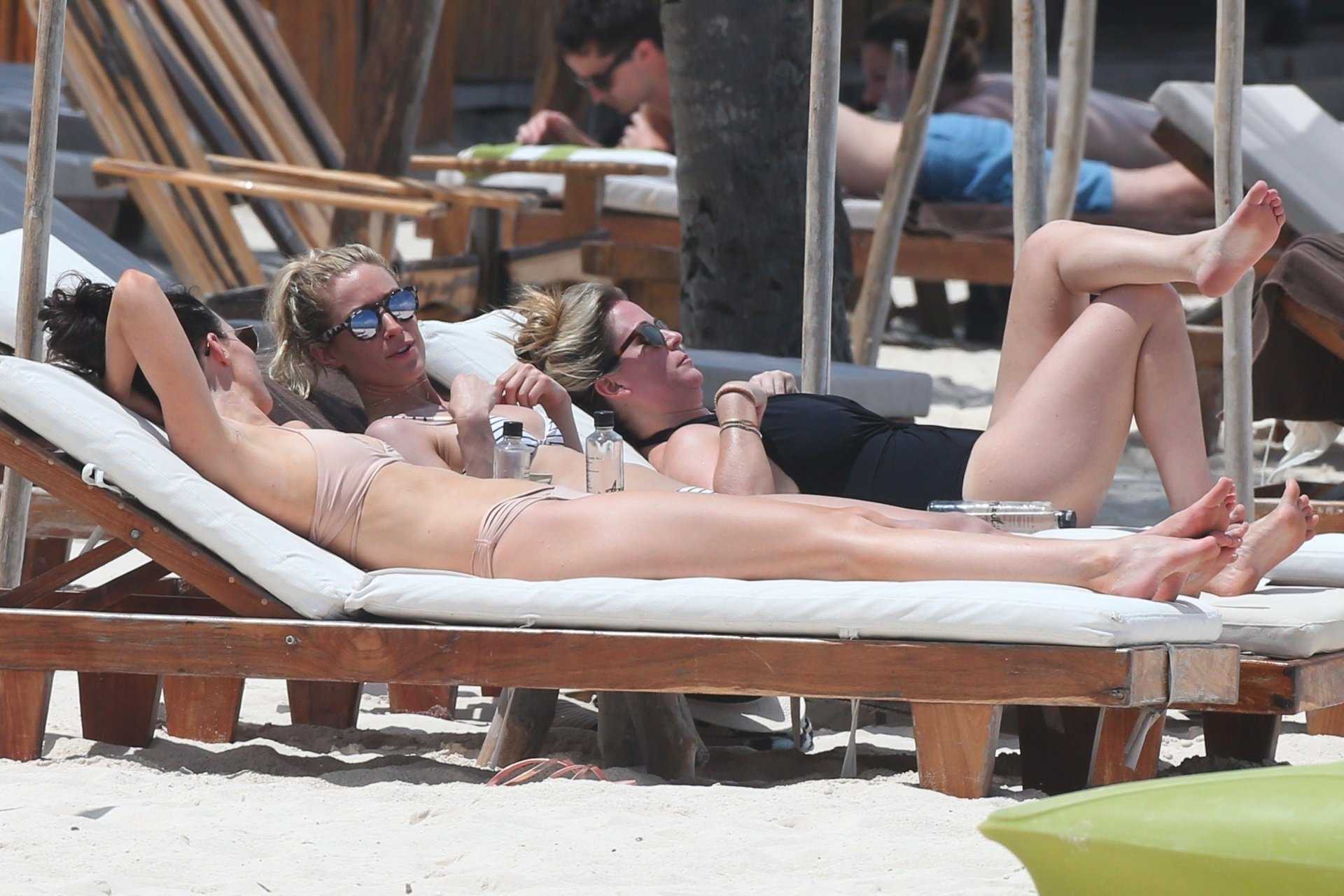 Kristin-Cavallari-Booty-in-Bikini-21