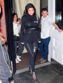 Kylie-Jenner-201