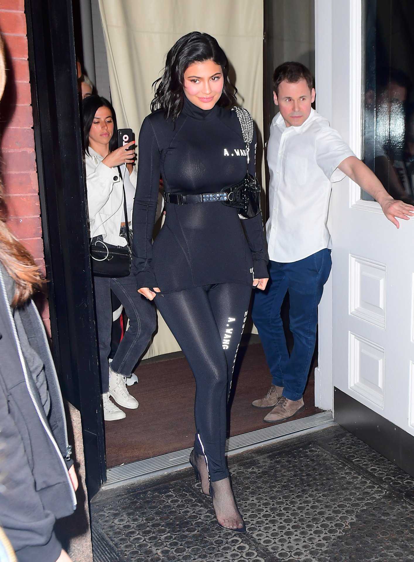 Kylie-Jenner-201