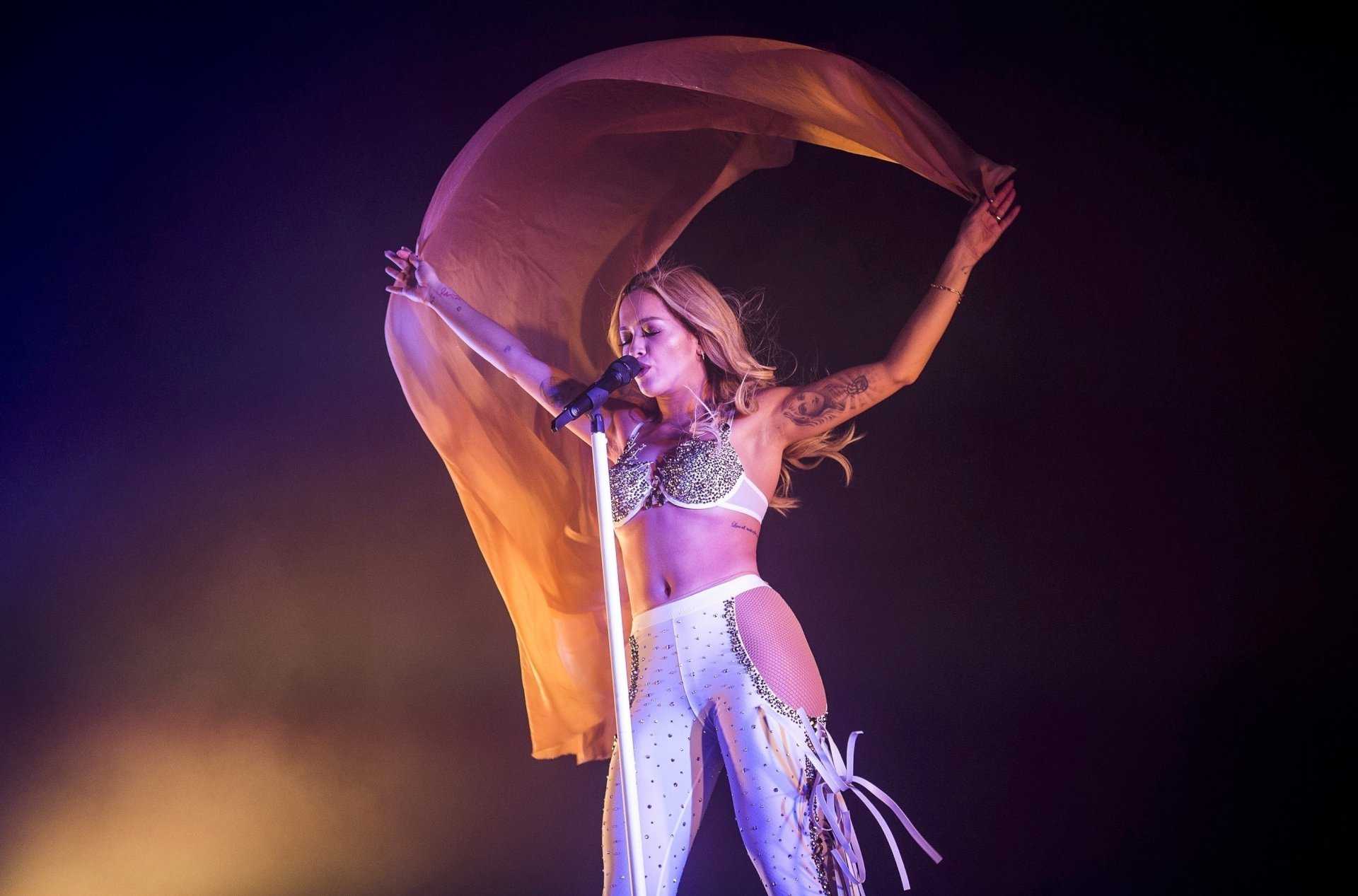 Rita Ora Performing Live at O2 Academy in Birmingham