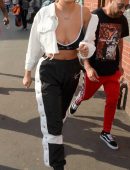 Rita-Ora-Cleavage-581