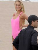 Romee-Strijd-in-Pink-Swimsuit-10