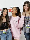 Ariana-Grande-7