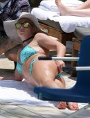 Britney-Spears-Booty-185