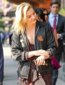 Chloe Grace Moretz Leggy, Out and About in NYC