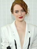 Emma Stone - LVMH Prize 2018 Edition at Fondation Louis Vuitton in Paris