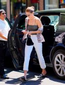 Gigi Hadid Pokies Out in NYC