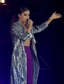 Hailee Steinfeld Performing at Isle of MTV Concert in Malta