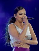 Hailee Steinfeld Performing at Isle of MTV Concert in Malta