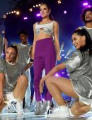Hailee Steinfeld Performing at Isle of MTV Concert in Malta